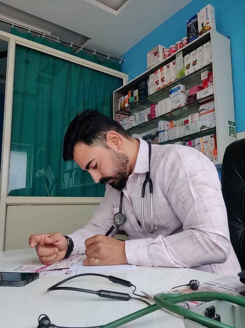 Mediplus Health Care Clinic - photo 2