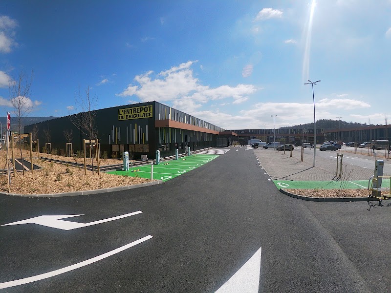 Couverture L'Entrepôt du Bricolage Annemasse