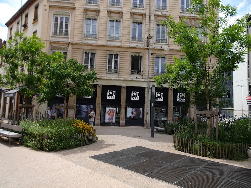 Couverture Salon Somptuose Lyon